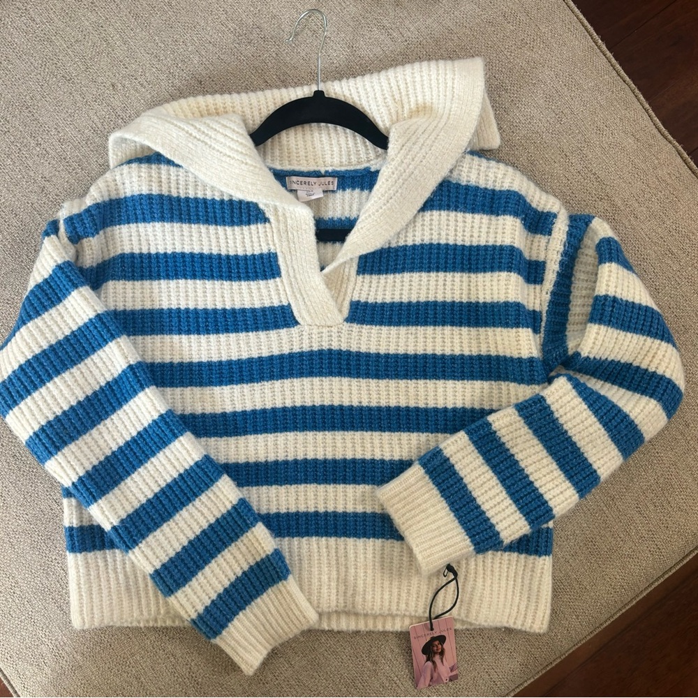 Women’s sweater